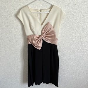 Trina Turk bow dress size 4